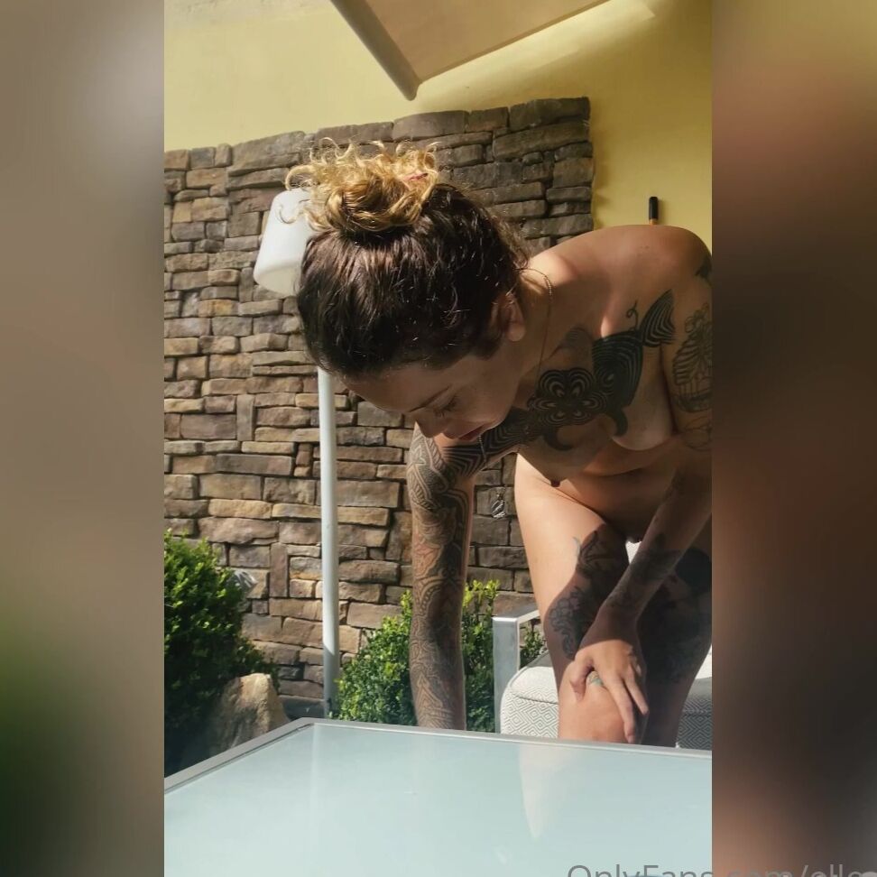 Elle O F 2509755637 07 04 2022 Summer Blond