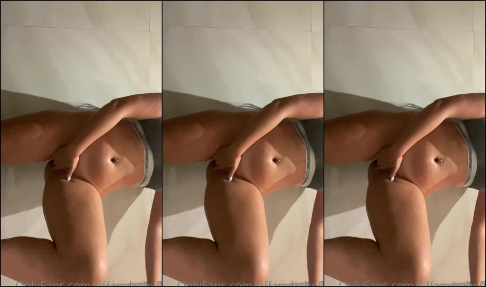 "Tiffanybabe01" masturbation, squirt, teens (18+), public toilet, squirting Masturbating amp squirting on holiday manyvids