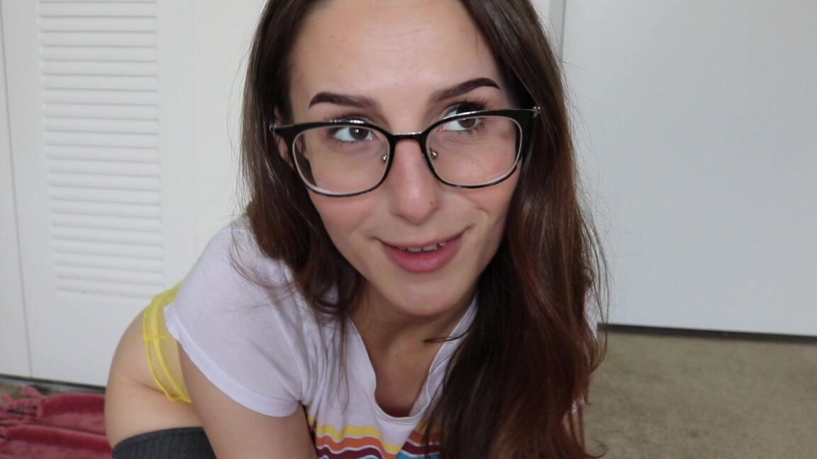 sadbaffoonmv-04-01-2020-118455408-video-chat-with-your-little-sister-turns-taboo-check-your-messages-for-the-full-video