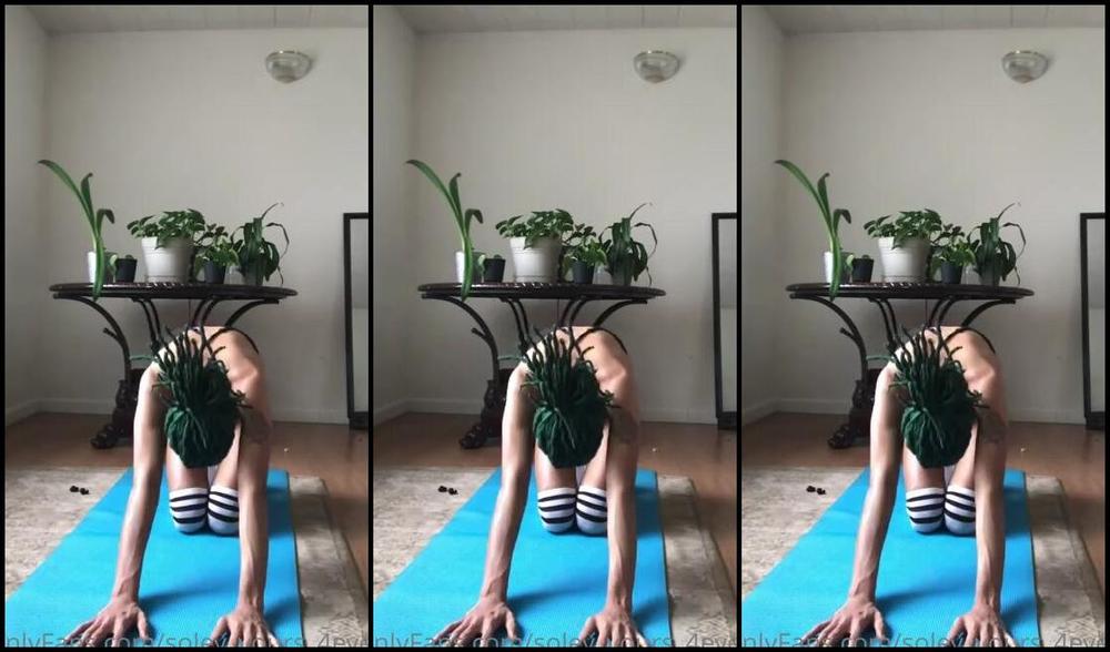 Toesbyayla Onlyfans In White Knee High Socks Once I Get A Lil Better I Ll Start Doing Them Nude I Thought I Was