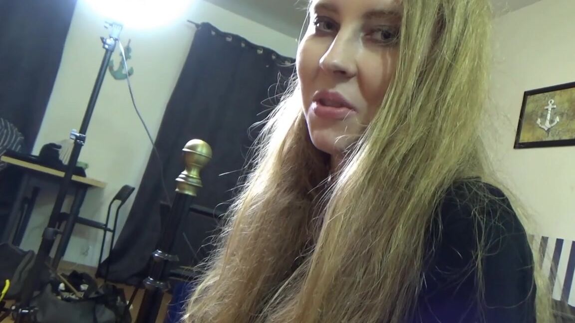 Foot Torment Girls In Poland I Nailed 33 Thumbtacks To Her Bare Feet Lilith C4S Versionp