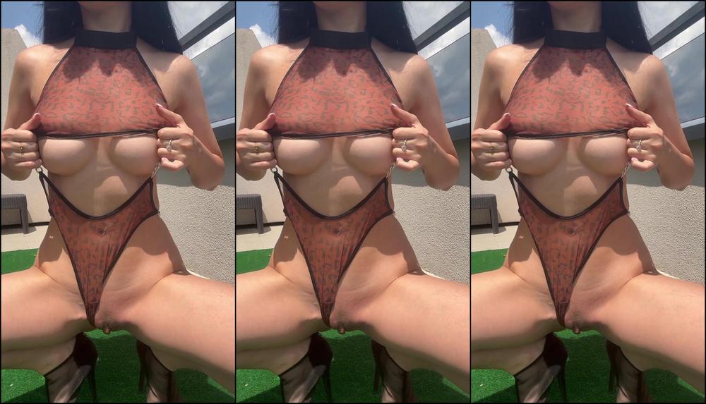 Atomicbrunette18 520