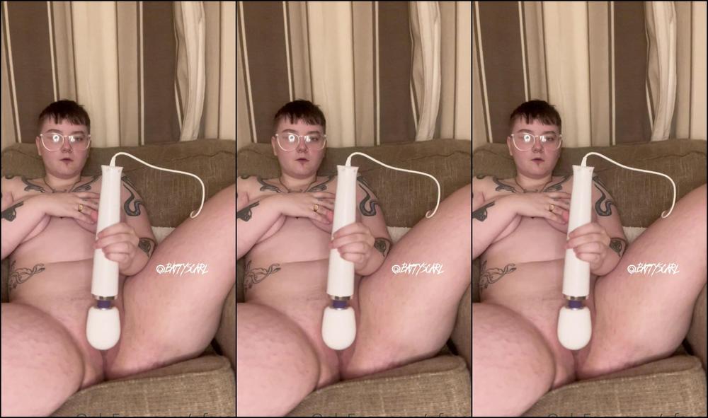 Ofscarll Using My Wand To Make Myself Cum Not Without A Little Bit Of Edging Tho