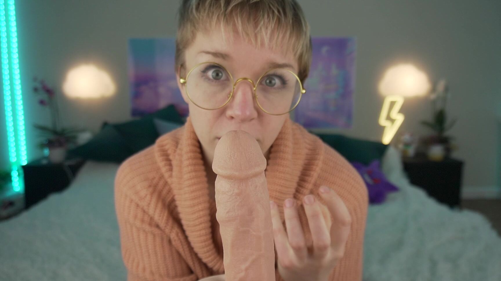 "Jolie Lyon" blowjob, dirty talking, family, sisters, taboo Little sister wants help with revenge manyvids