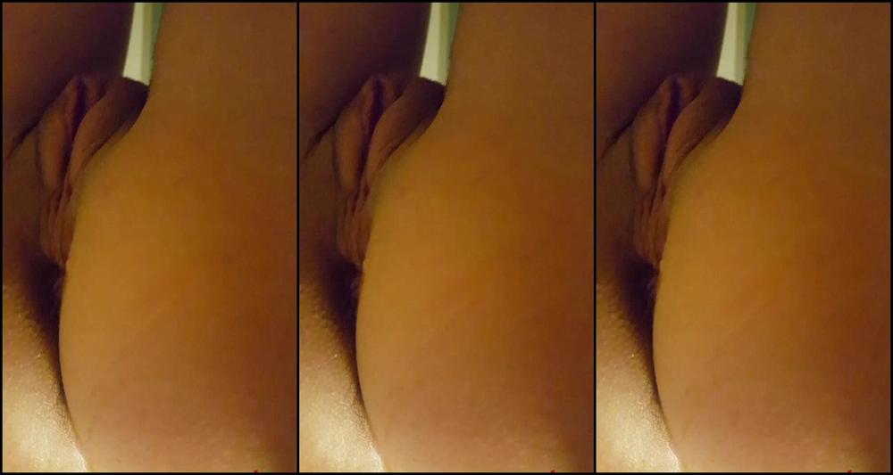 Pee, Exhibitionism, Leather, Upskirt, High Heels julieskyhigh i love peeing in public toilet for you ManyVids