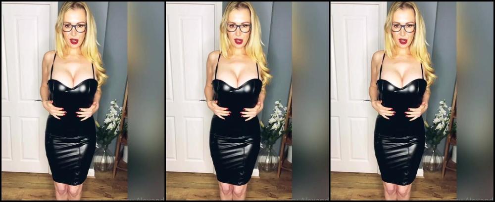 Lucyalexandra Happy Sunday Sexy Ones X