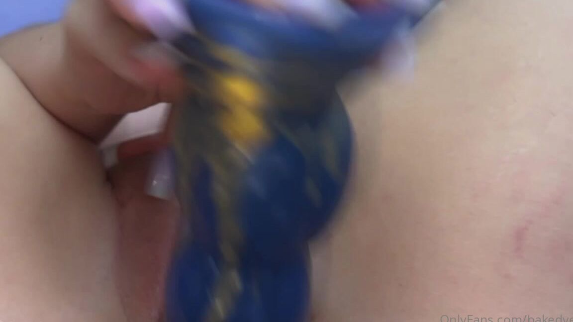 Bakedveggie God I Love Fucking My Tight Pussy Roughly