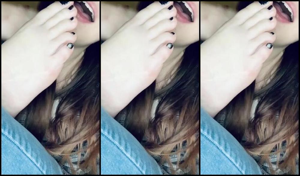 Kiki Kitsune Nicknamed Kiki Kitsune 04 19 2020 Onlyfans Video A Little Longer