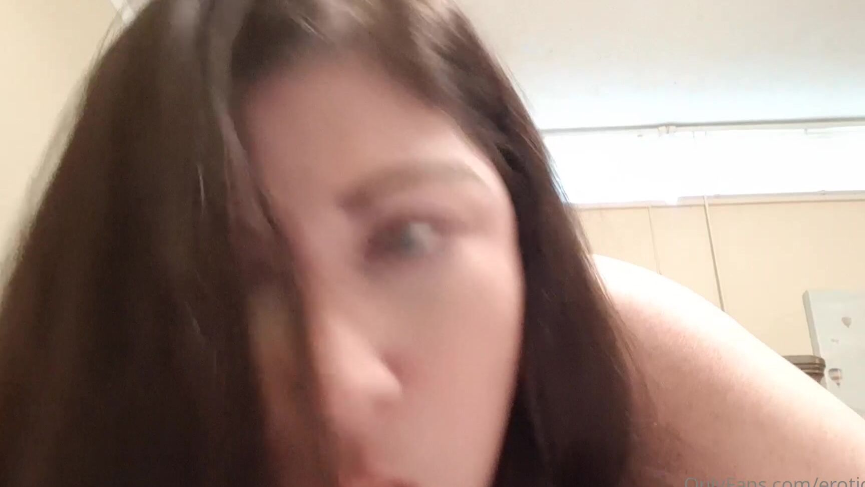 Erotiqued Video Treat Need Tips On Vacation And Broke My Phone