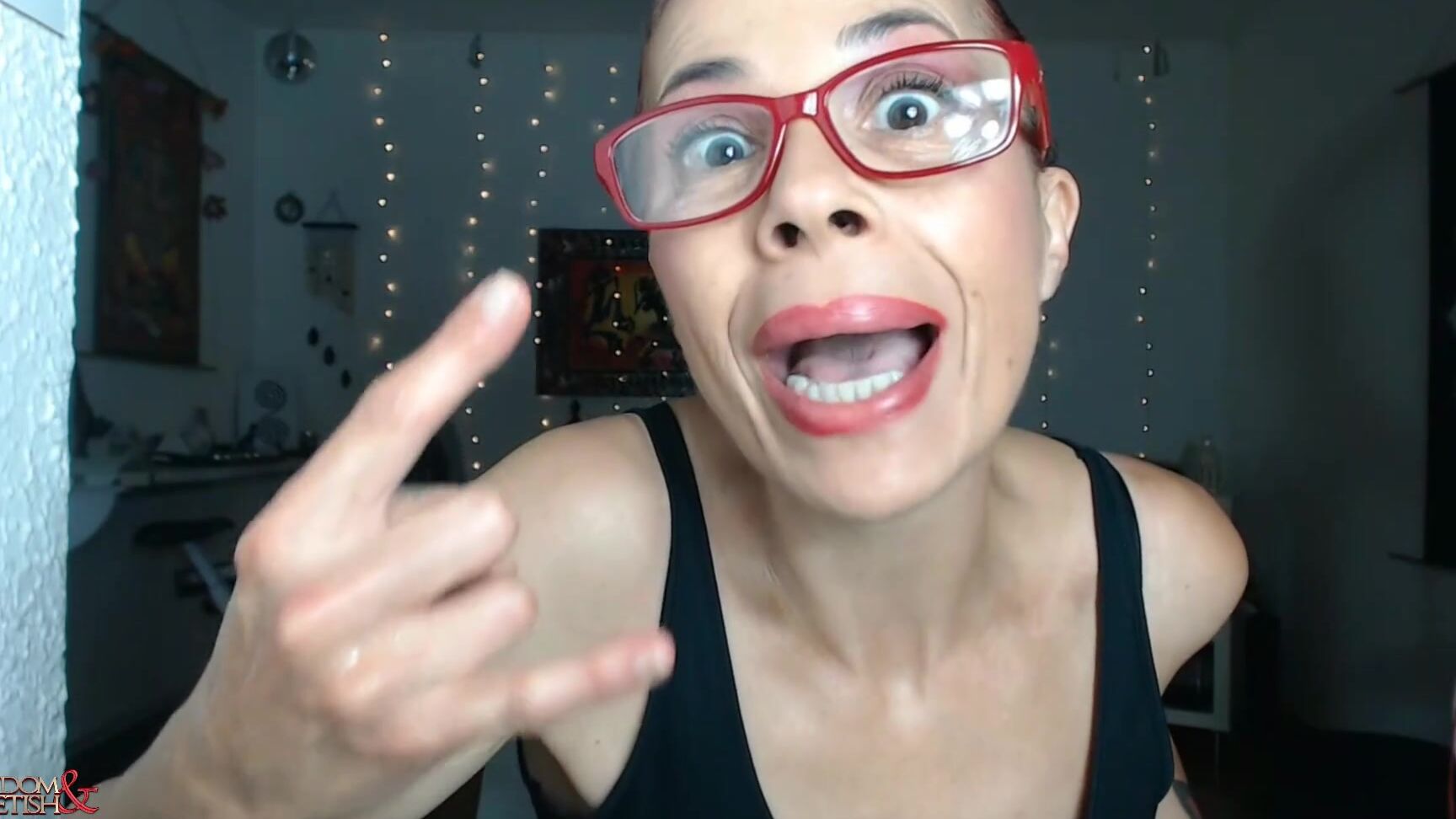 "Padrona Claudia" Padrona Italiana, Mistress Caludia, Italian Mistress, Mistress Italiana, Mental Domination, Dominazione Mentale, Umiliazione, Humiliation, Finger, Dito Medio, Drool, Femdom, Saliva, Milf, Mature, Mature 50 Plus, Suggest Padrona Clau