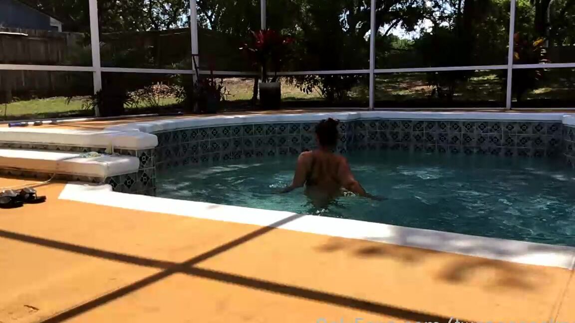 twopeacockprod-06-05-2021-2102478026-stream-started-at-05-06-2021-03-38-pm