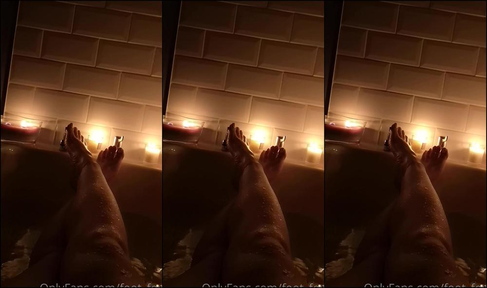 Keepthemprettyx Watch My Pretty Toes And Thick Legs Enjoy This Hot Bath My Body Felt So Soft After This