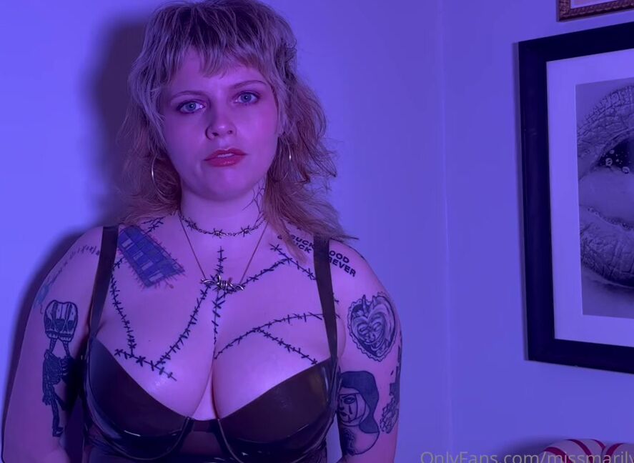 Miss Marilyn Nicknamed Missmarilynxx Onlyfans Saturday Slave Task Who S Brave Enough To Submit Hand Yourself Over To