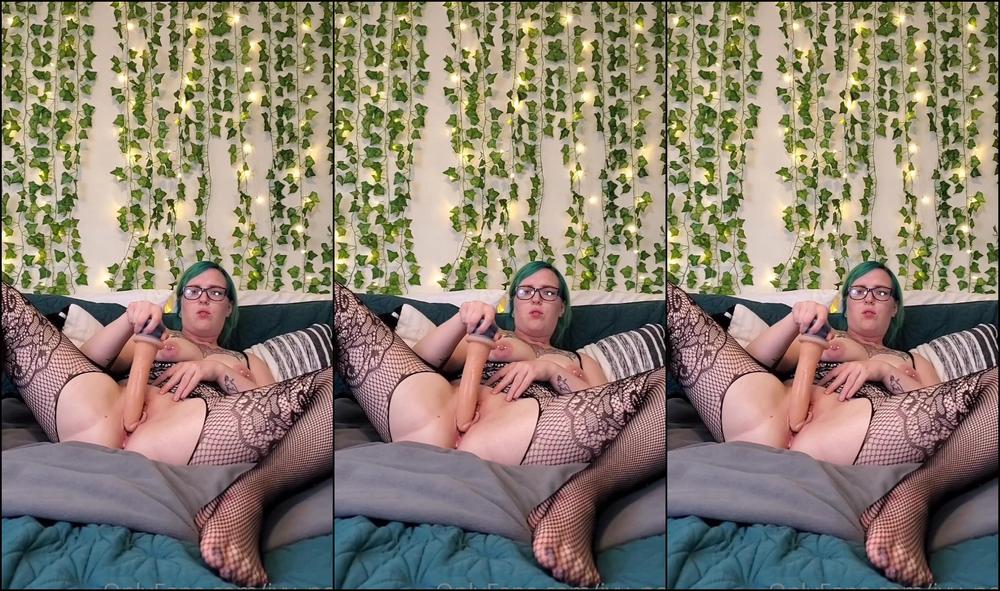 Ivy Nox Using My New Double Sided Silicone Suction Cup It Turns Nonsuction Cup Dildos In To Sucti