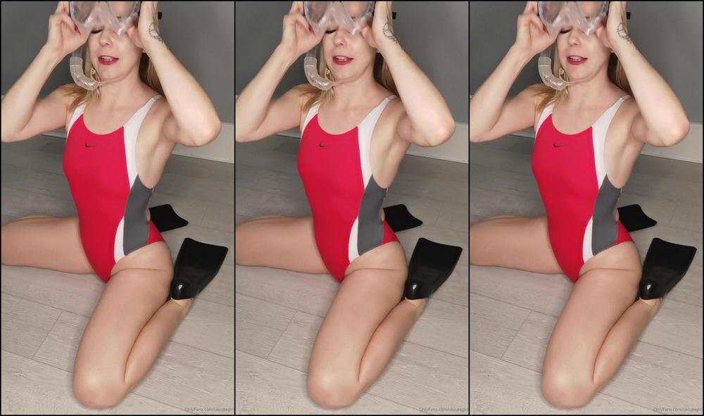 Ukcutegirl Flashing My Pussy Under My Swimsuit