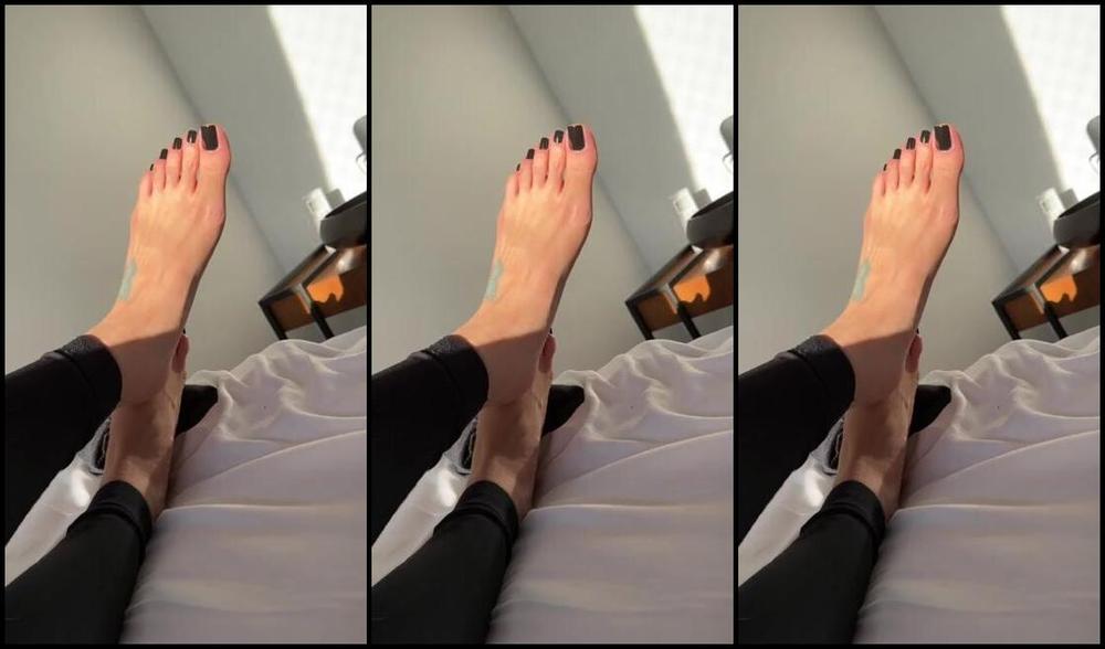 Enna 88 Onlyfans Eu Quero Voc De Joelhos Ao Lado Da Minha Cama Com A Lngua Pra Fora Implorando