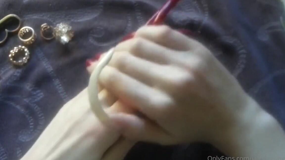 Lalalaura Nicknamed Lauras Kingdom 01 17 2024 Onlyfans Video Christina Simones First Orange Claw