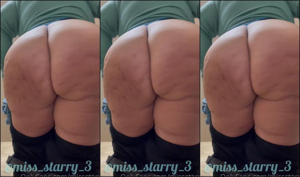 Missstarry 2289672921 12 01 2021 Good Morning Happy Hump Day