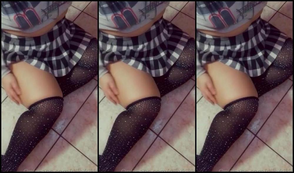 Nikykikka Nicknamed Nikykikka Foot Fetish 10 25 2022 Onlyfans Video Sweet Goodnight