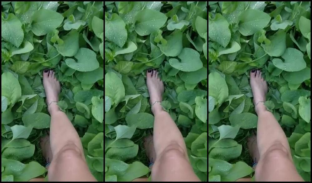 Frejas Submissive Feet Nicknamed Frejassubmissivefeet Onlyfans Playing With Another Dirty Foot Style Sooting My Soles But I Didnt Manage To Keep2