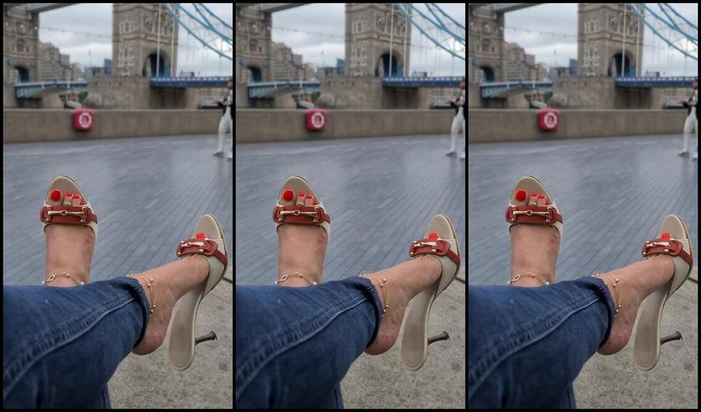 Feetbysherri Onlyfans Admiring The Beauty Of London