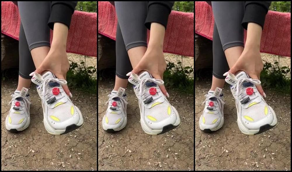 Femgoddesskira Onlyfans Clean My Sneakers And Worship Me P