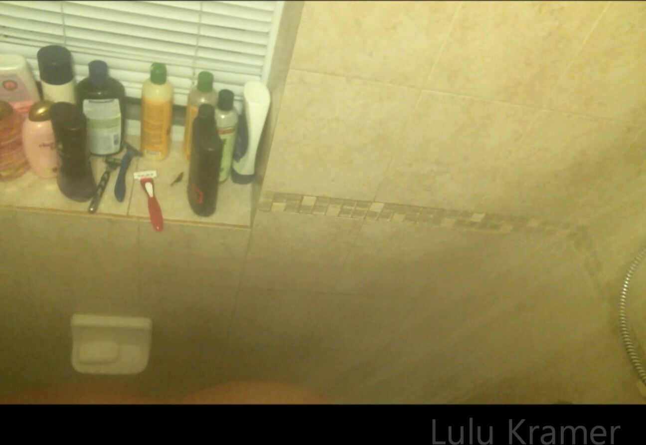 Lulukramer Showertime With Lulu