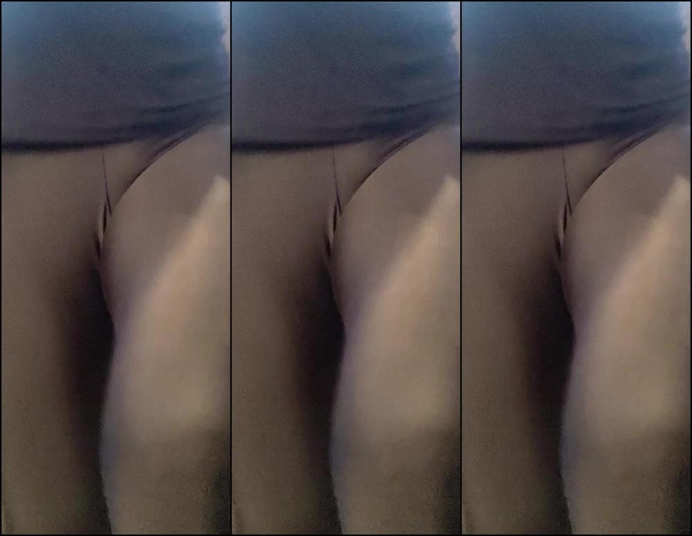 Ellynrosa 2717471354 12 16 2022 Sweaty On The Gym Stairs