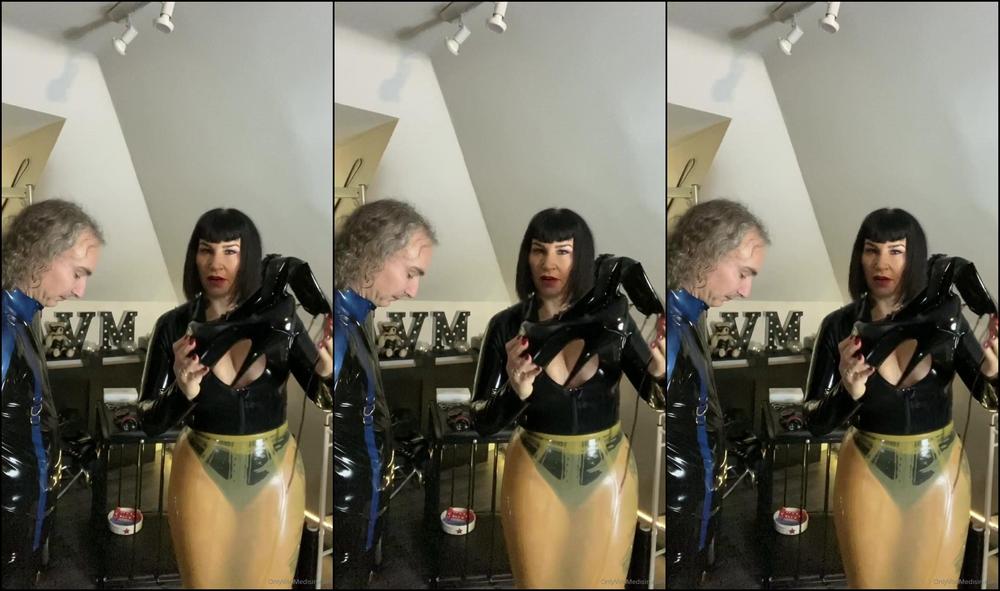 Avavonmedisin My Step By Step Instructions Of Dressing A Rubber Gimp That Will Result In Total Latex