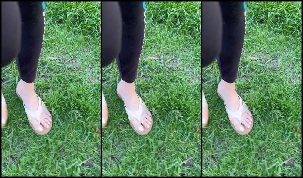 Nicholeivory Onlyfans Walking The Dwags