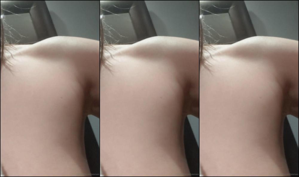 Katemaxx 177842575 03 13 2020 Sweat Baby Stripping For My Naked Sauna Sesh