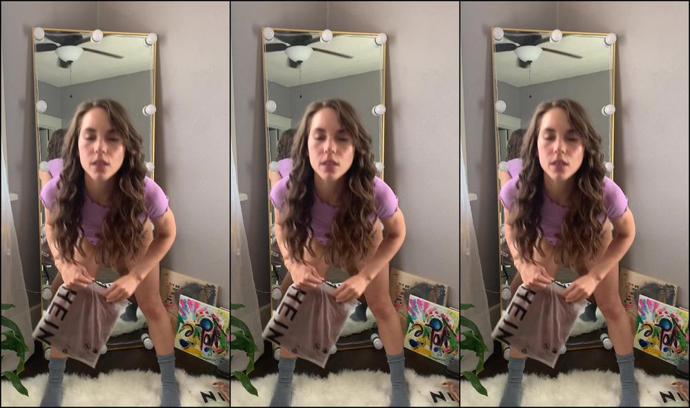 Sonia Sparrow Got Some New Clothes Y All