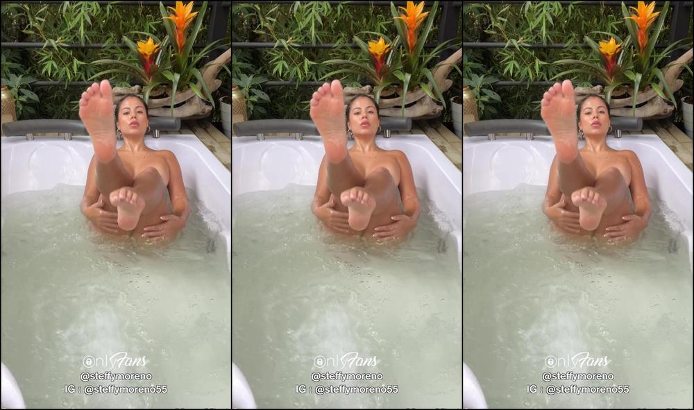 Steffymoreno Quick Who S Gonna Help Me To Cum Before My Check Out At This Hotel R Pido