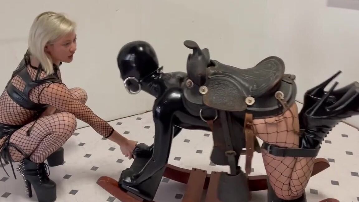 Mistress Lotus Aka Mistresslotusx Onlyfans Its Thursday So You Know What That Means A New Full Video Today I Have My Full Encased Latex Pon