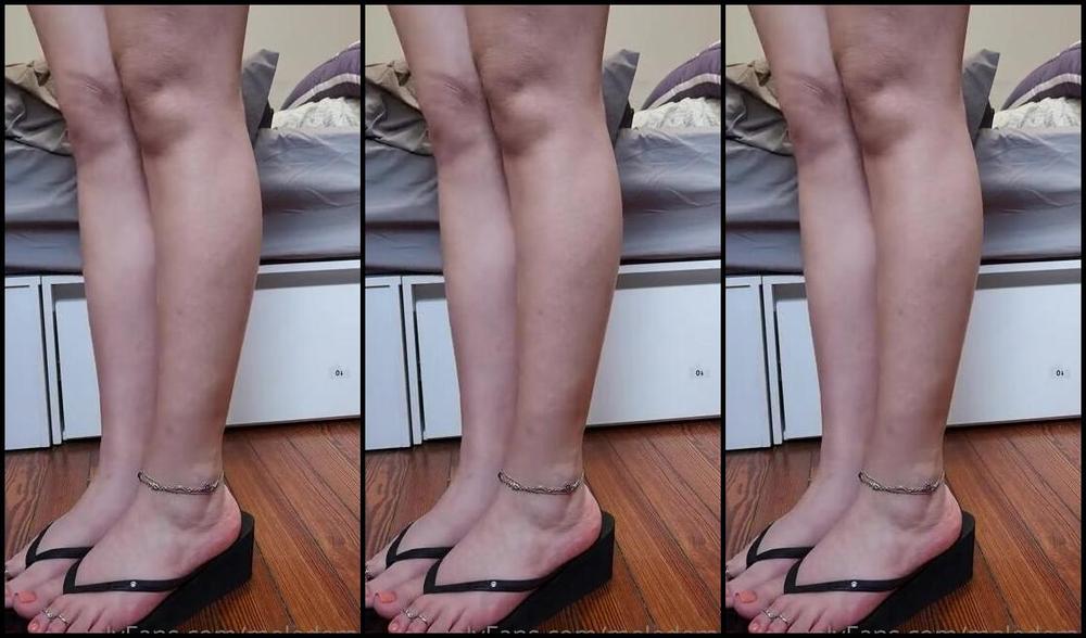 Mel Demie Nicknamed Meledemie Onlyfans These Flip Flops Make My Feet Sweat A Little Bit