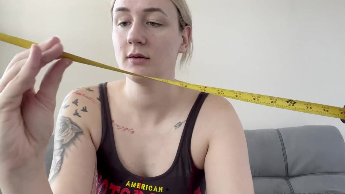 Blondifeet Foot Fetish 12 03 2022 Onlyfans Video Watch Me Measure My Feet And Hands