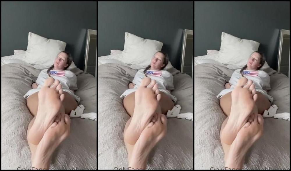 Gabrielle Coyle Nicknamed Gabbyraee1 06 06 2021 Onlyfans Video My First 10Minute Video