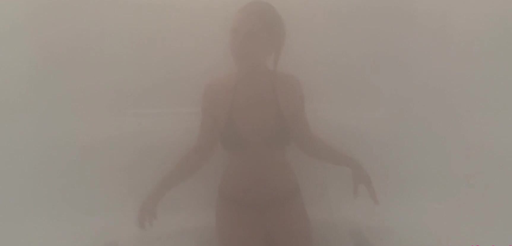 LeniFetisch Deutsches Verrücktes Camgirl Lenifetisch in der Öffentlichen Dampfdusche Pornhub