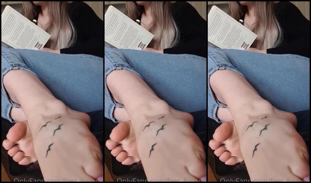 Feet Beautyx Nicknamed Feet Beautyx 12 01 2020 Onlyfans Video You Like Staring At My Feet While I Ignore You I Know You Do Aq