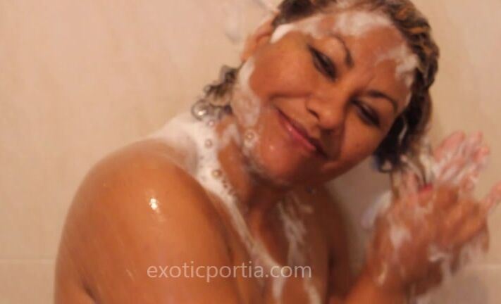 Exotic Portia Shower Scene With Portia