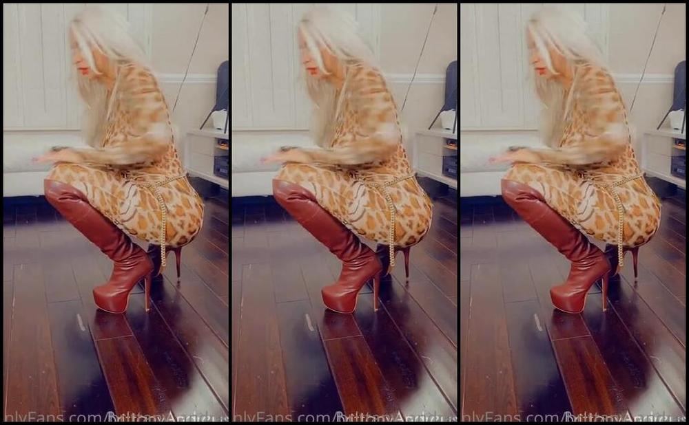 Brittany Andrews Nicknamed Brittany Andrews 11 29 2022 Onlyfans Video Lets Make Your Milf Monday More Fun And Exciting Come Amp Spend A Little Time With Q