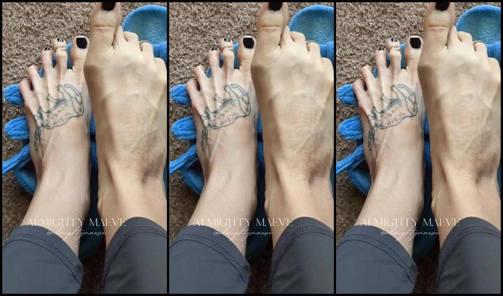 Almighty Maeve Nicknamed Almightymaeve 03 21 2024 Onlyfans Video I Keep Going On About These Slippers Because I Wear Them All Day Long Around My