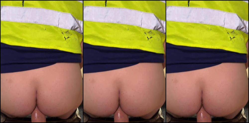 Londoncuckold My Boyfriend And Tradesmancock