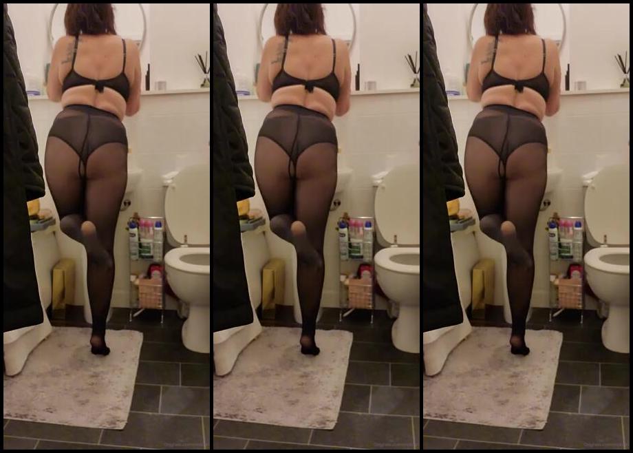 Miss B Nicknamed Missb52S Onlyfans 10 28 2022 Caught Watching Stepmother Getting Ready