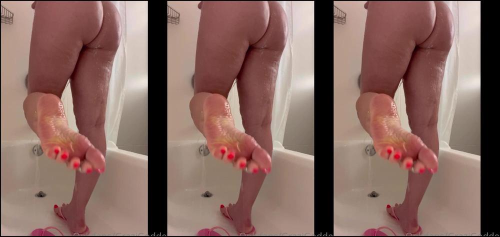 Grazigoddess 2794077209 03 04 2023 I Came Back From The Gym All Sweaty Needing A Shower But First You Re Going To