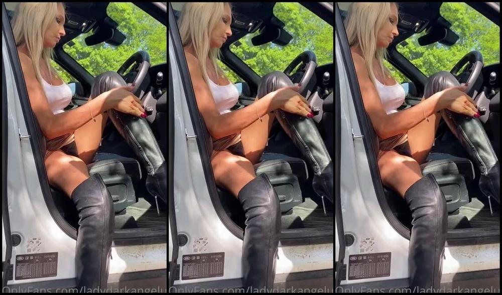 Ladydarkangeluk Onlyfans Just Filmed A Little Custom Clip In My Car And Up Skirt Perversion
