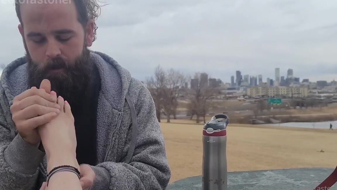 Feetofastoner Nicknamed Feetofastonervip Onlyfans Public Foot Worship Fun My Feet Were Dirty So He Made Sure They Got Cleaned