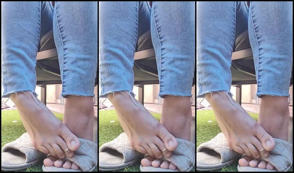 Goddess Nicole Aka Nicolesgoddesssoles Foot Fetish 07 30 2023 Onlyfans Video Get On Your Knees And Sniff My Toes