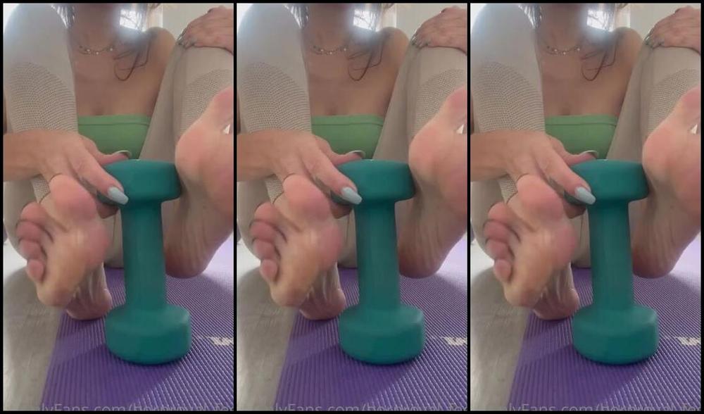 Bornroyal Feet Onlyfans Your Sunday Treat Listen To What I Ask You I Want You To Come Between My Toes