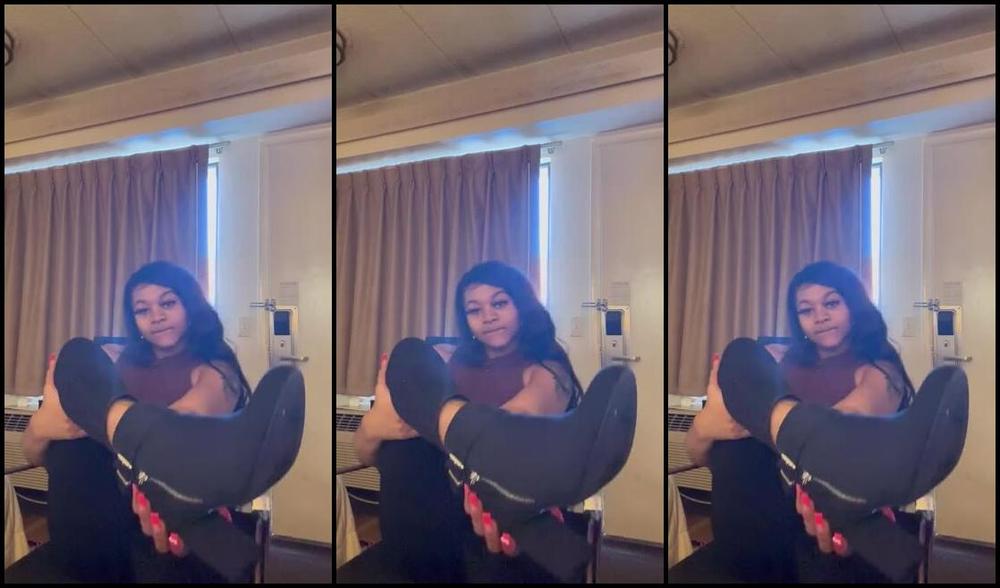 Xosolesbyme Aka Goddessmyree Onlyfans I Got These New Heel Boots And They Be Hurting My Feet But They Look So Good On Me I Was In The Mid